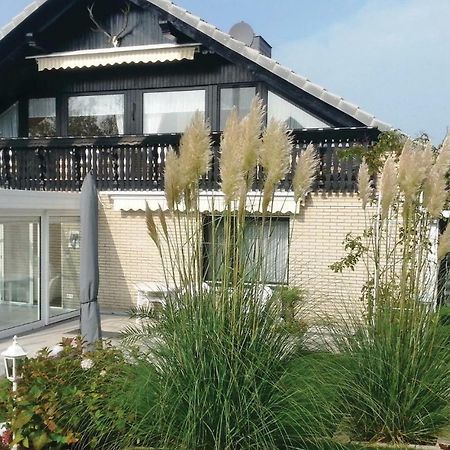 2 Bedroom Nice Apartment In Bad Pyrmont Exterior foto